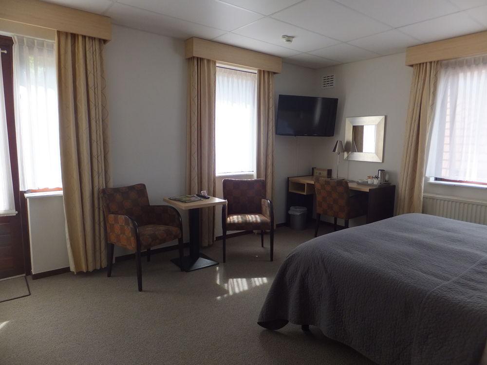 Hotel Overbosch Garderen Bagian luar foto